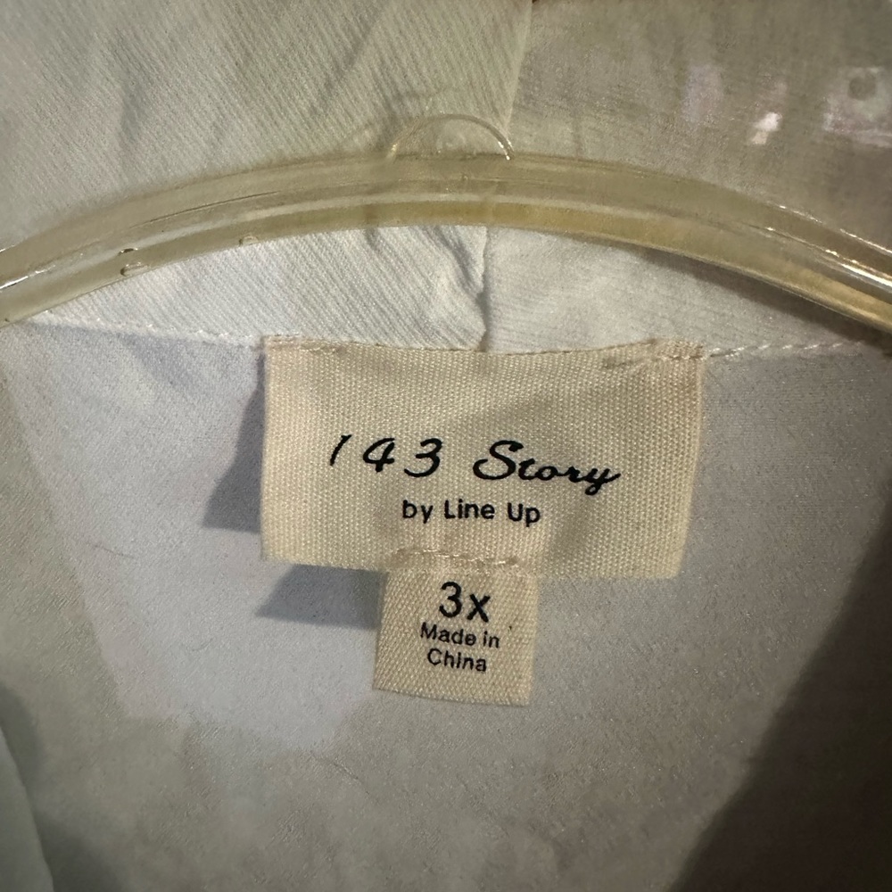 Cap sleeve white bodysuit size 3XL - Picture 5 of 6